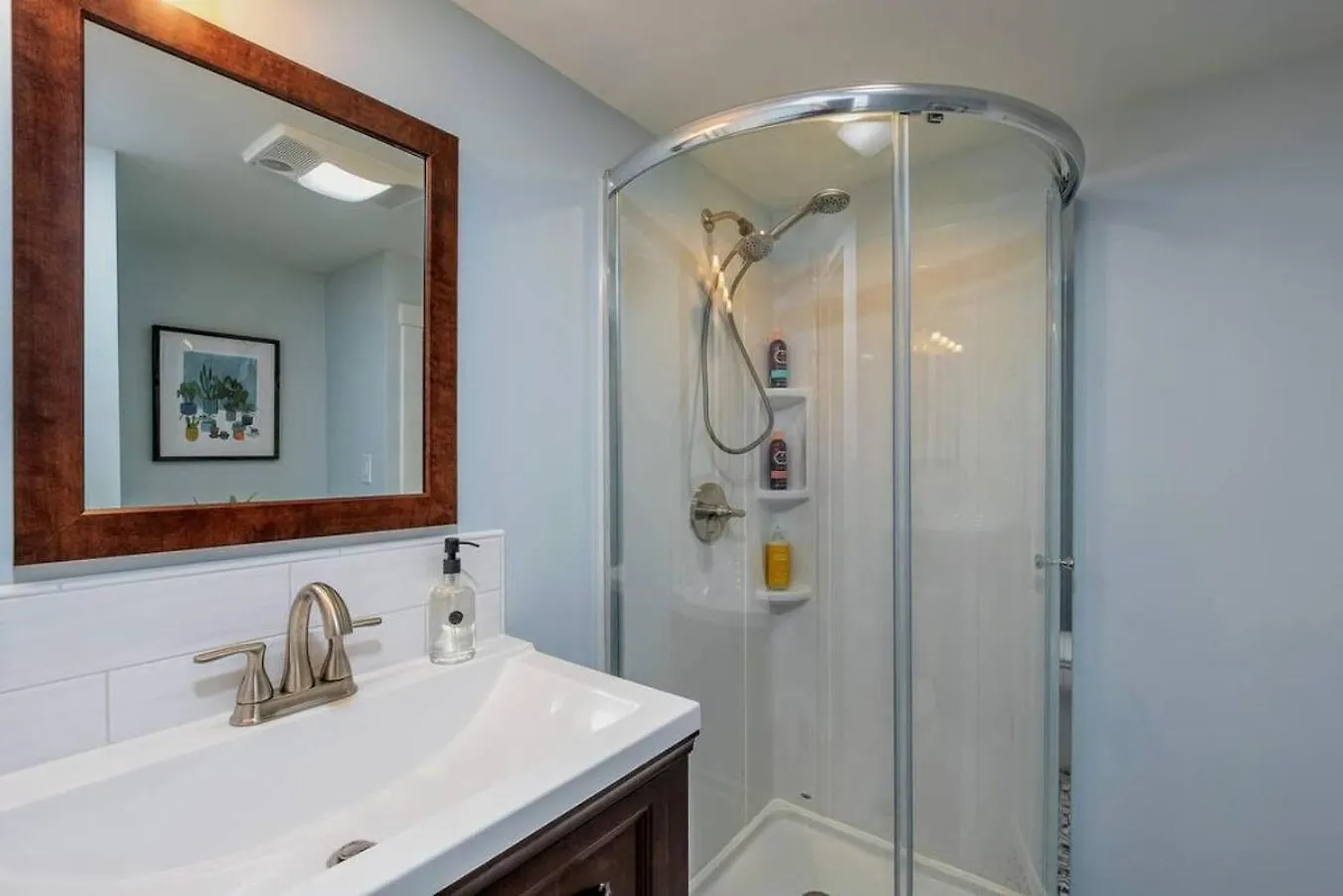 Style Meets Comfort In Beautiful Design Vancouver 0*,