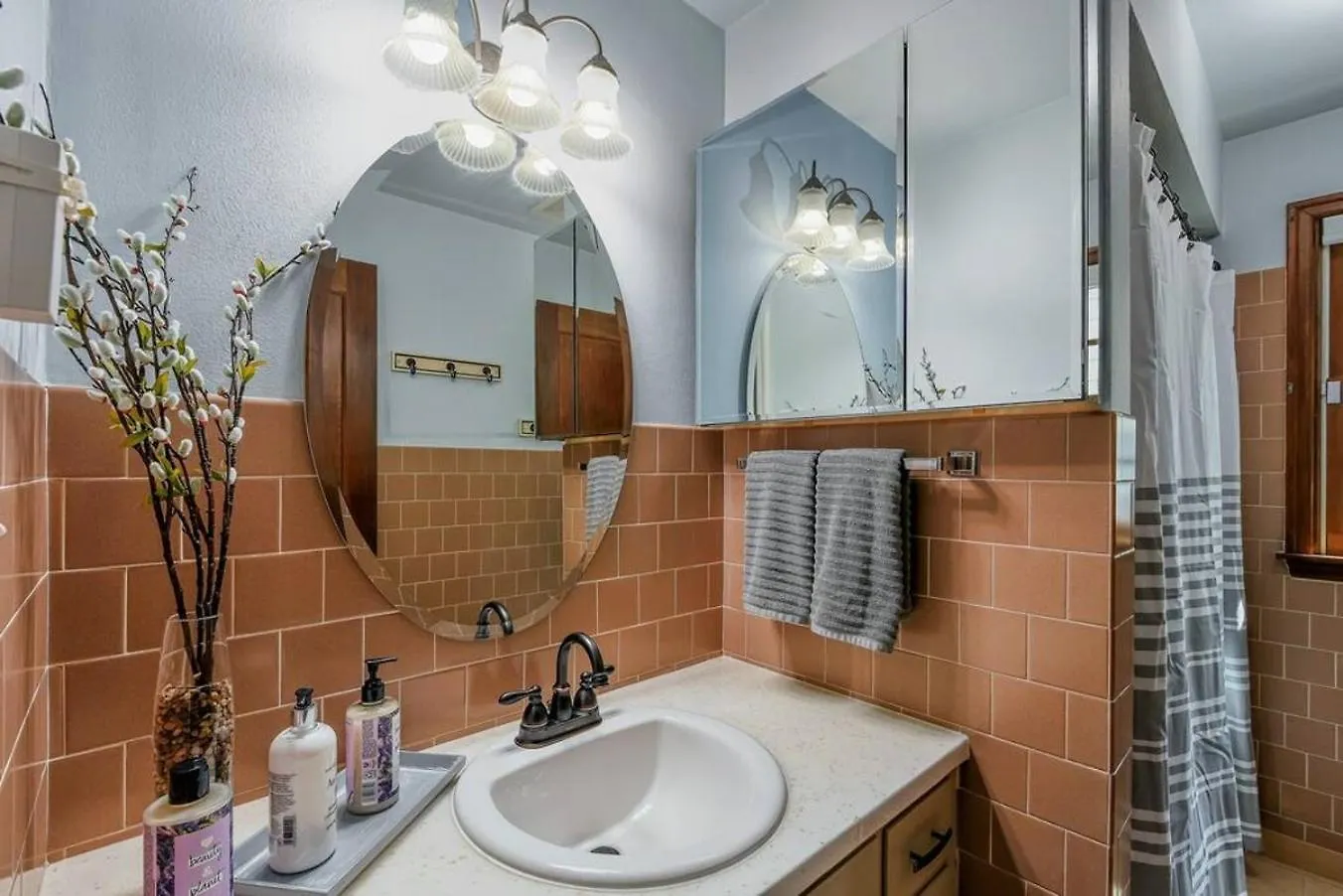 Holiday home Style Meets Comfort In Beautiful Design Vancouver