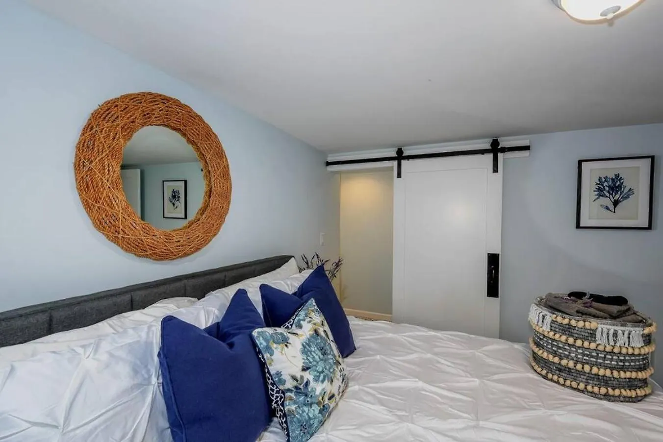 Style Meets Comfort In Beautiful Design Vancouver 0*,  United States
